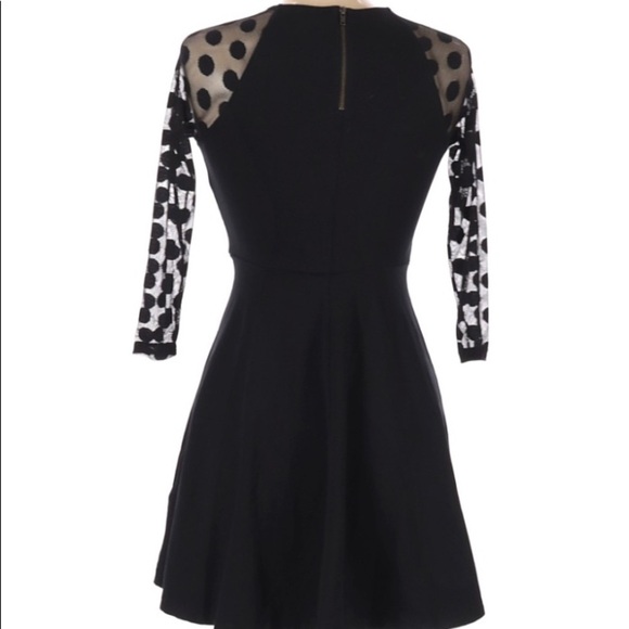 EXPRESS MINI COCKTAIL CREW NECKLINE SHEER SLEEVES - Picture 2 of 4